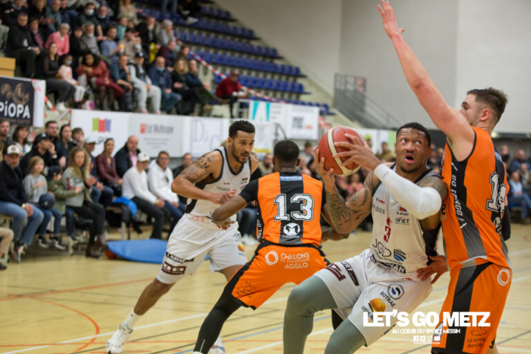 Auston Calhoun et les Metz Canonniers face à récy Saint-Martin
