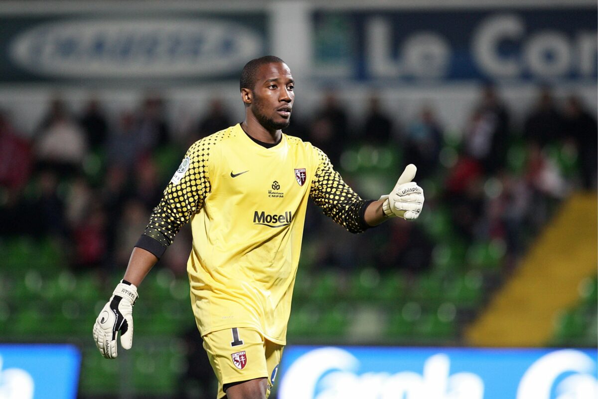 Oumar SISSOKO   - 27.04.2012 - Metz / Angers - 34e journee Ligue 2