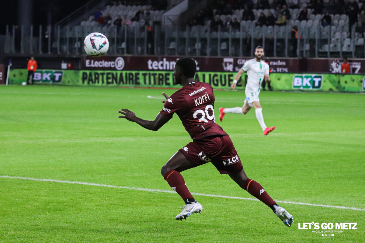 Koffi Kouao contre Saint-Étienne.