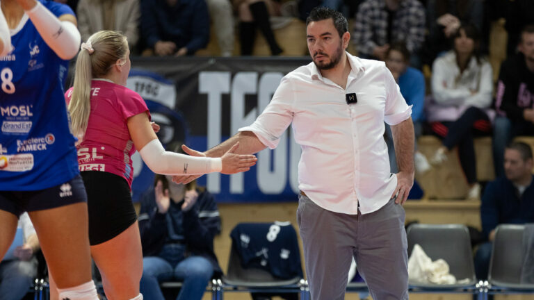 Romain Pitou, l'entraîneur du TFOC Volley