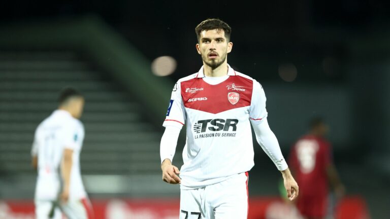 Adrian Grbic approché par le FC Metz