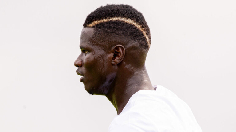 Papa Ndiaga Yade lors du match amical contre le RFC Seraing, le 15 juillet 2023.