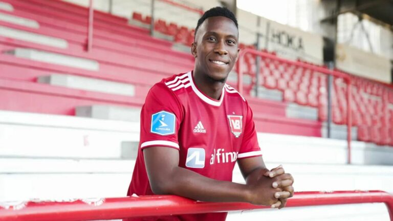 Yeni Ngbakoto file au Danemark !