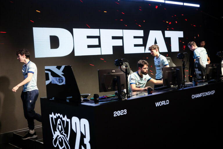 Eliminée des Worlds de LoL, la Team BDS quitte la compétition. Crédit photo : Colin Young-Wolff/Riot Games