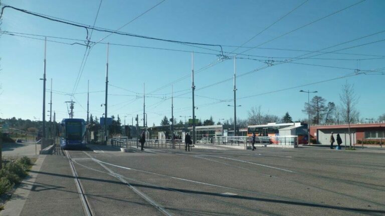 Des heurts ont éclaté autour de la station de tramway "Mosson".
