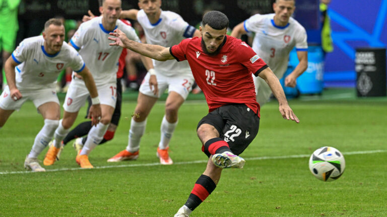 L'attaquant de FC Metz Georges Mikautadze (Géorgie) est pour l'instant le meilleur buteur de l'Euro 2024.