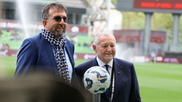 Jean-Michel Aulas au stade Saint Symphorien