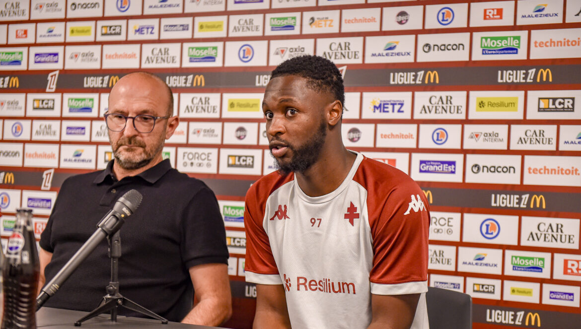 Fodé Ballo-Touré - Gia Tăng Chiều Sâu Cho Hàng Thủ Cánh Trái